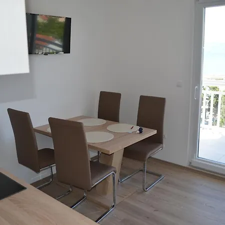 Panorama Apartment *